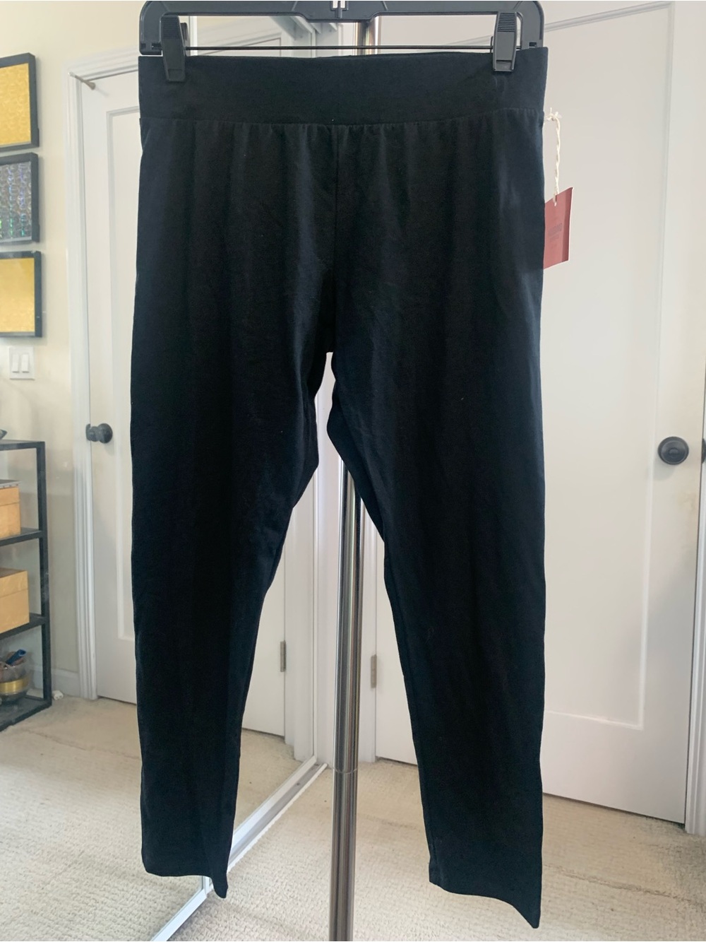 Mossimo Supply Co Women’s Black Legging in Large. Brand new with tag.